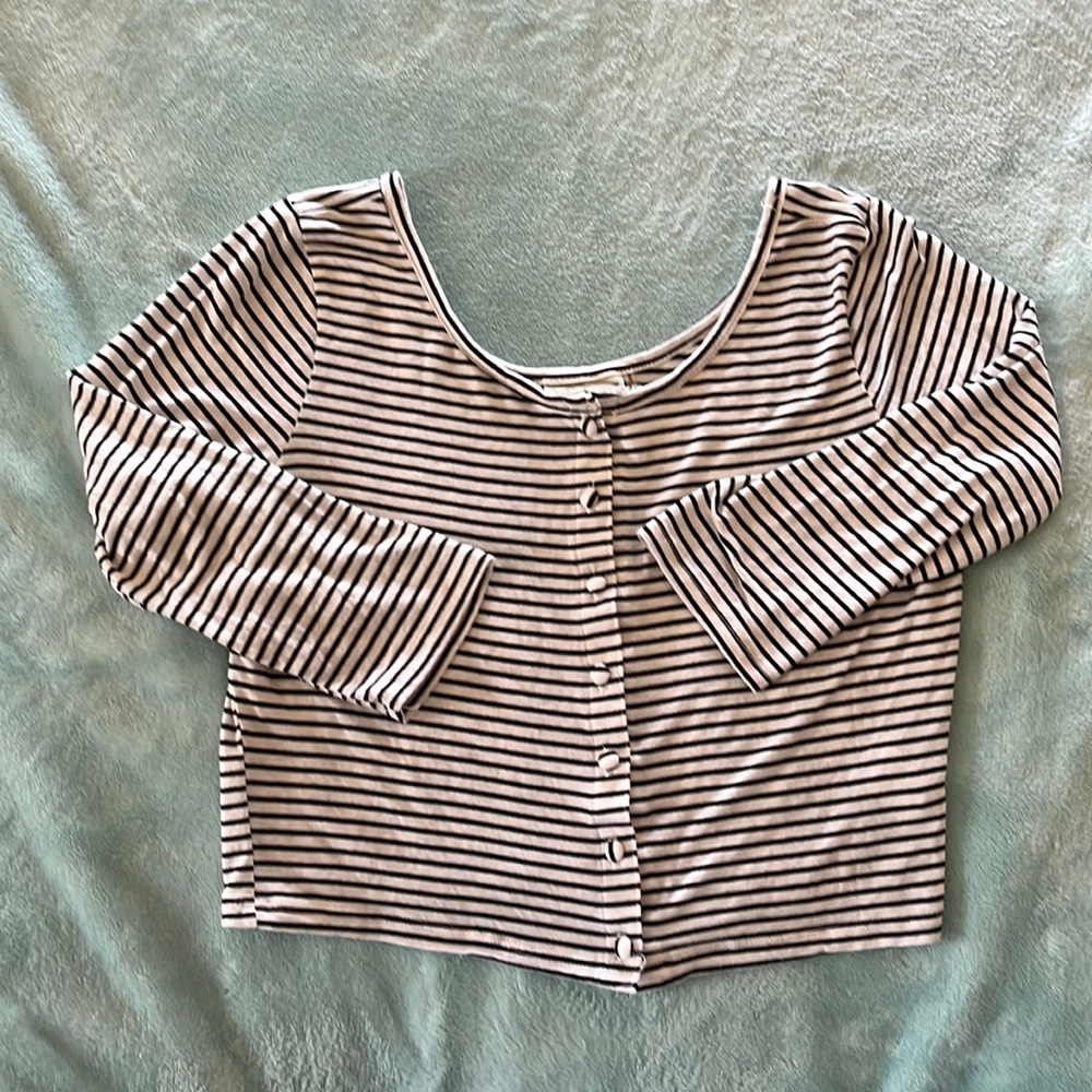 LA Hearts Horizontal Black & White Stripped Mid Sleeves Crop Top with Buttons